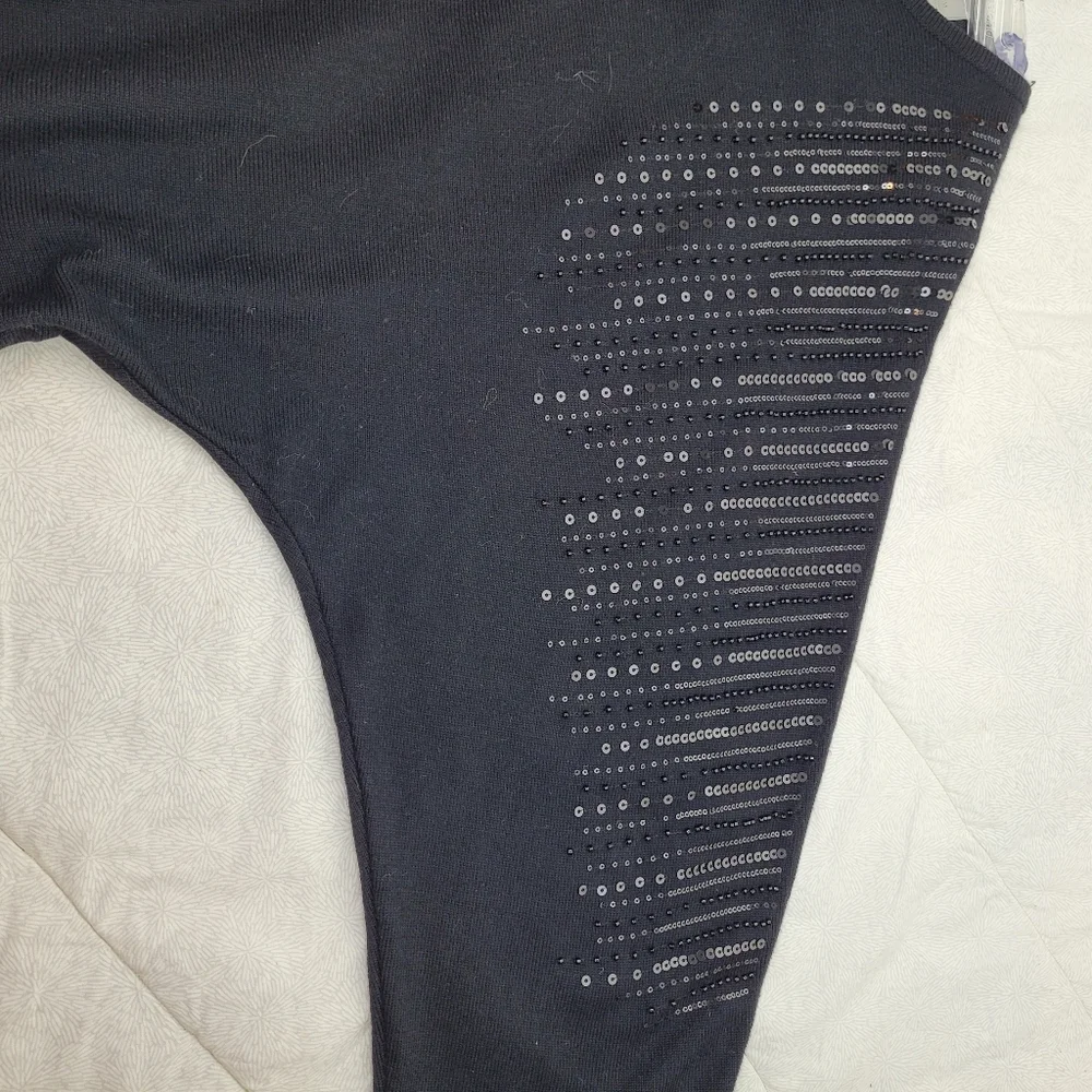 Tahari T crew neck black sweater sequin detail raglan sleeve mob wife cozy NWT M - Picture 7 of 12